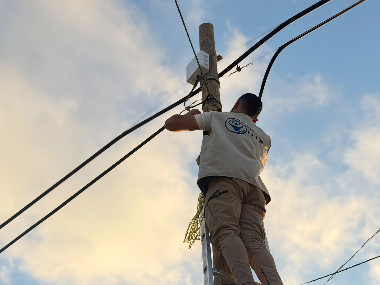 Lighting and Internet Connectivity Campaign for Displacement Camps thumbnail