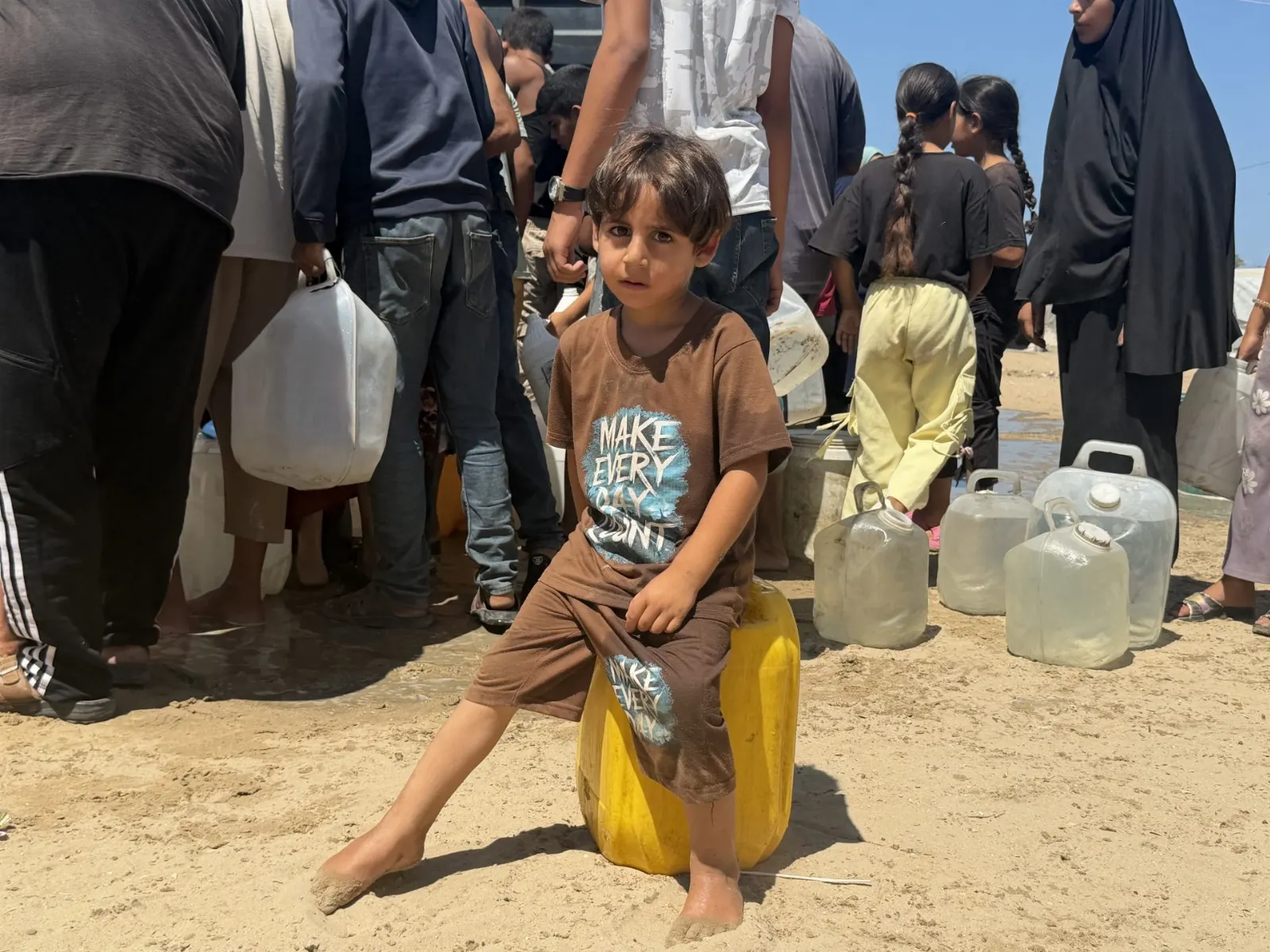 Distributing Water to Displacement Camps image 3