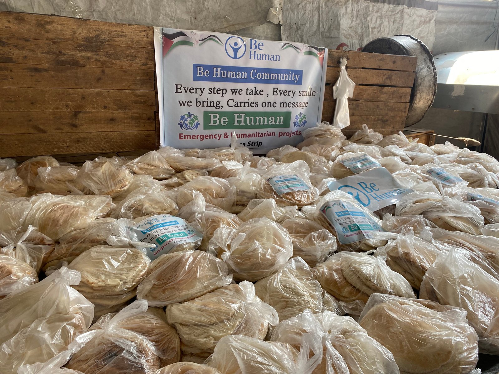 Distribution of Bread for Displaced Families in Khan Younis